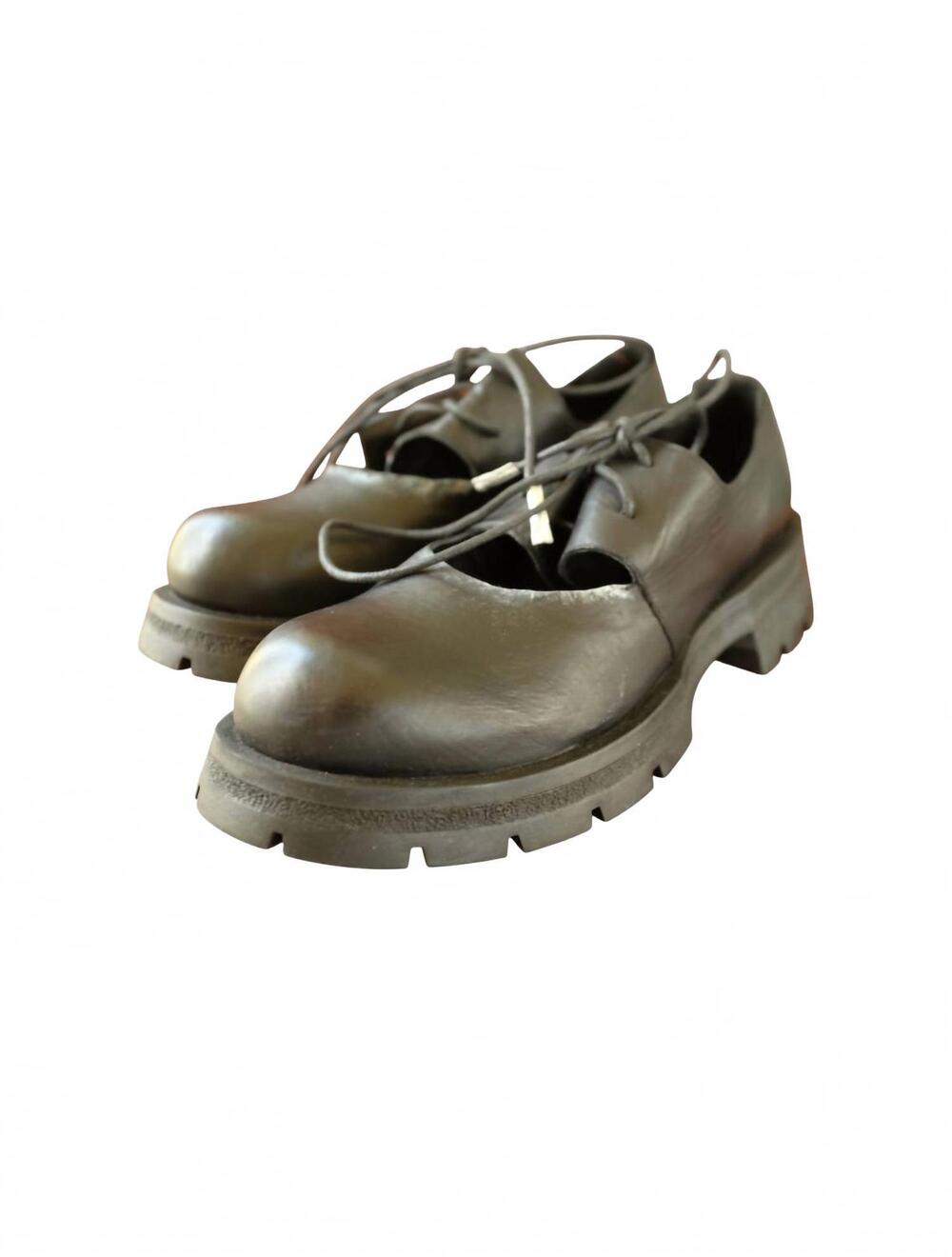 NEW PAPUCEI women's vrotex lace up leather mary jane shoe in black